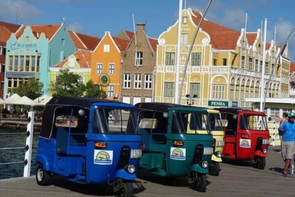 TukTuk City Adventure (Curaçao) - Image 3