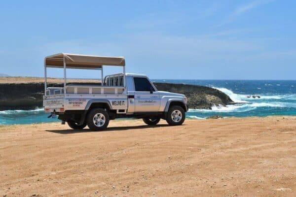 Ontdek de Mooiste Natuur: Jeep Safari Tour naar Vuurtoren, Arikok & Conchi Pool (Aruba) - Afbeelding 5