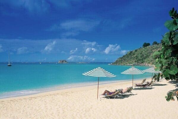 Avoid the crowds at Grandcase beach (Sint Maarten) - Image 5