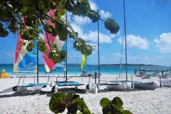 Island Hopping on the Beach (Sint Maarten) - Image 4
