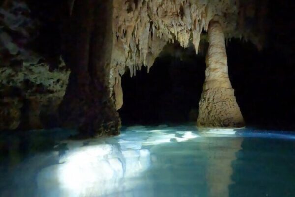 Tour a la cueva de Bonaire: escale, practique snorkel y descubra tesoros escondidos (Bonaire) - Imagen 4