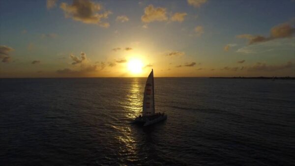 Zonsondergang Cruise met Caribisch Diner & Open Bar (Sint Maarten) - Afbeelding 2