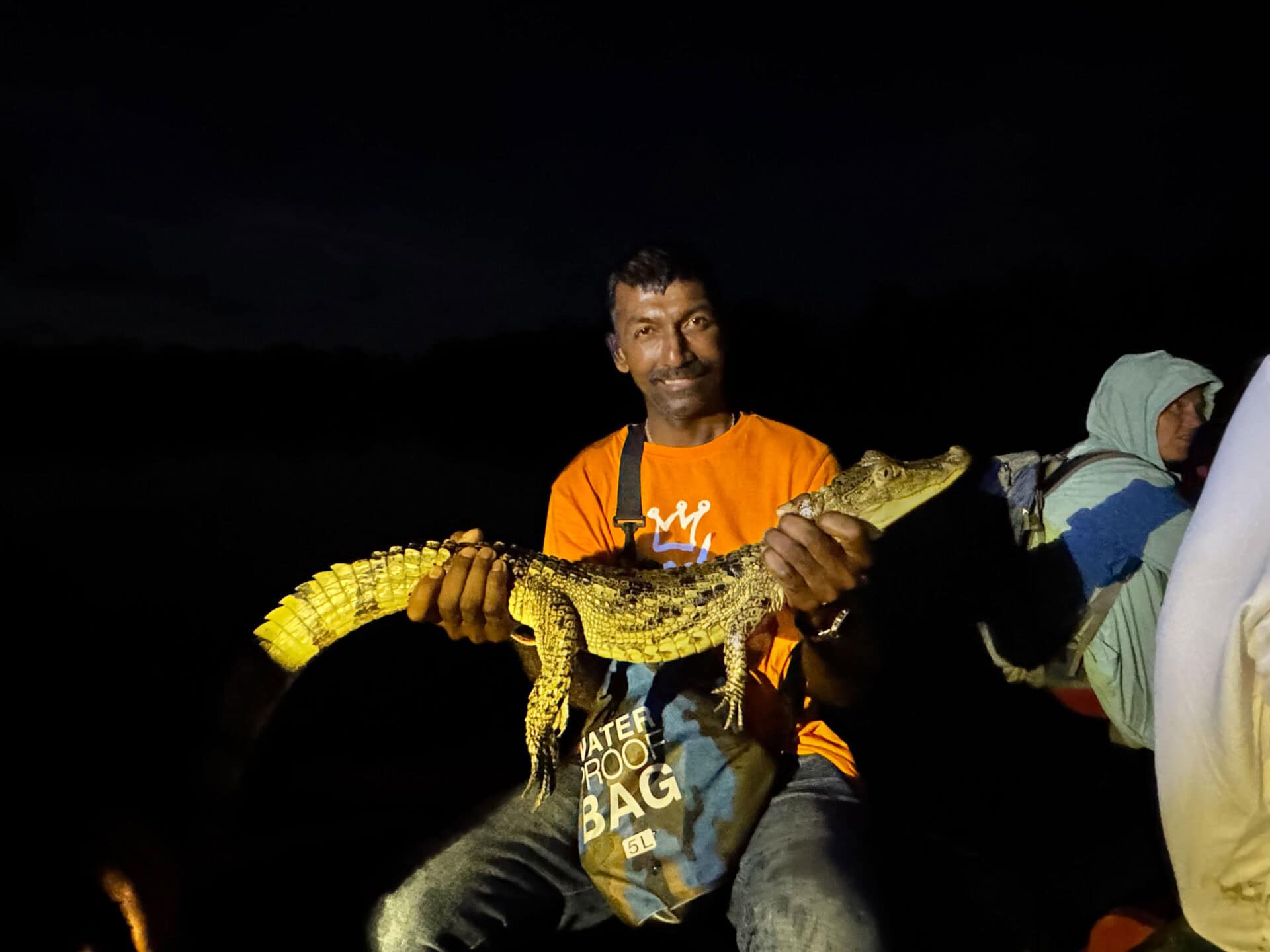 Wetland Swamptour – Mangrove & Matapica Beach (Long Route) (Suriname) - Image 8