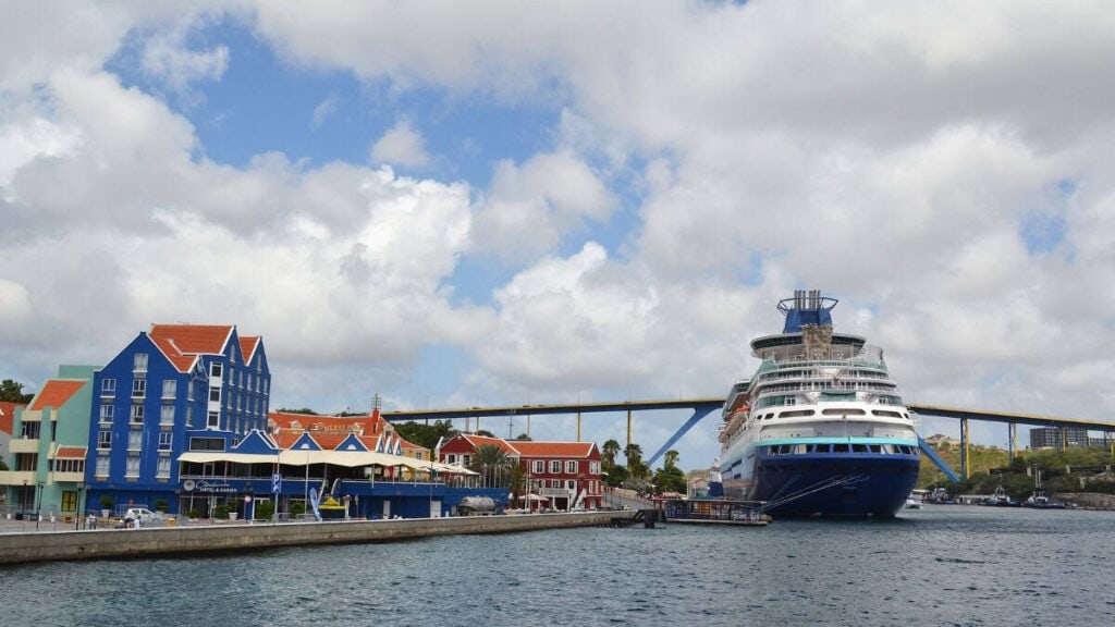 Boat Curacao Bonaire