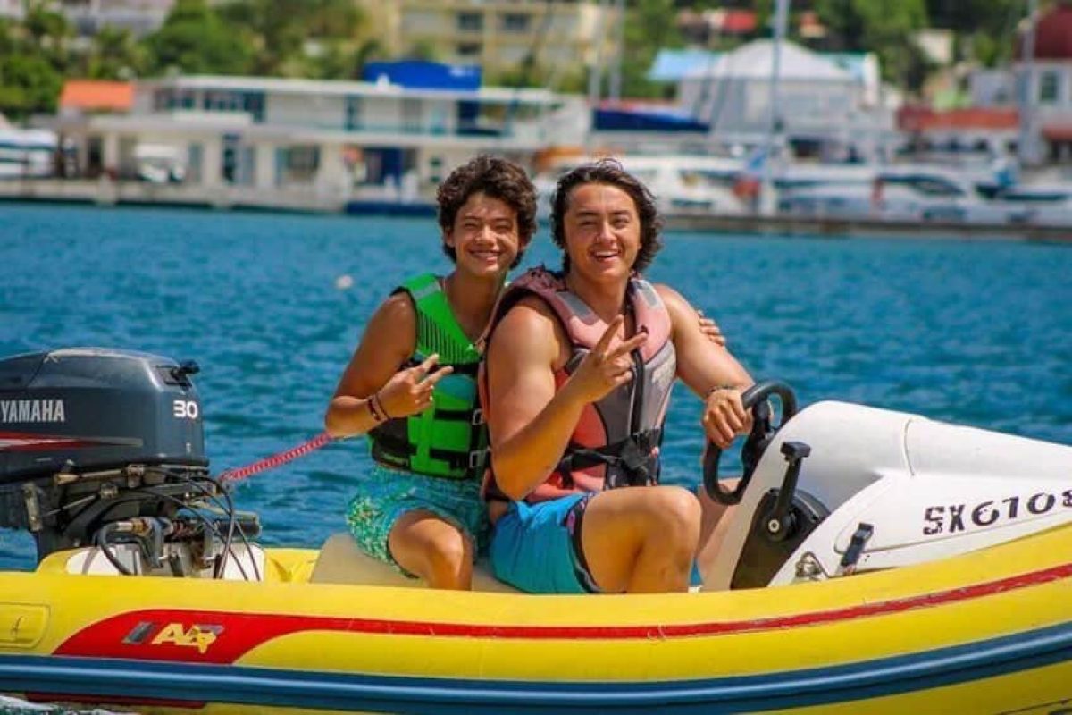 71953559-4d1f-4e83-9bc5-9be7ff9e7d49