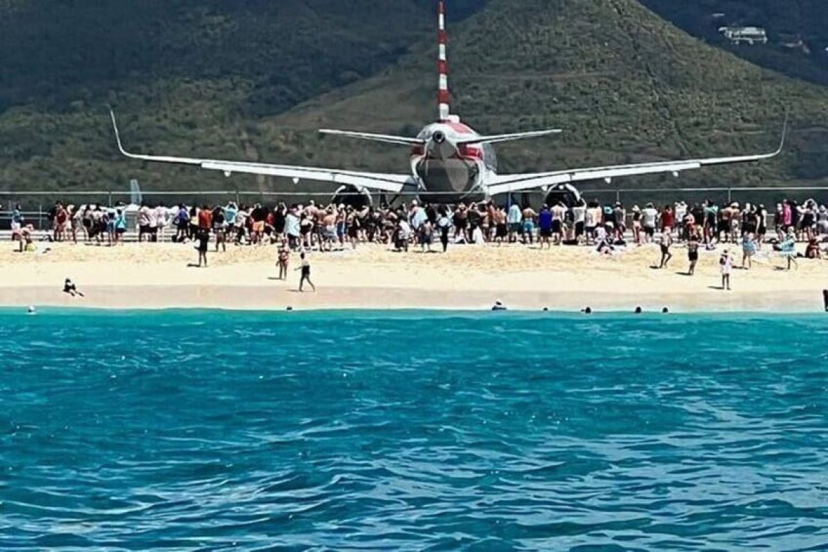 9f098258-8f95-49c9-ba72-a6c11db11a80