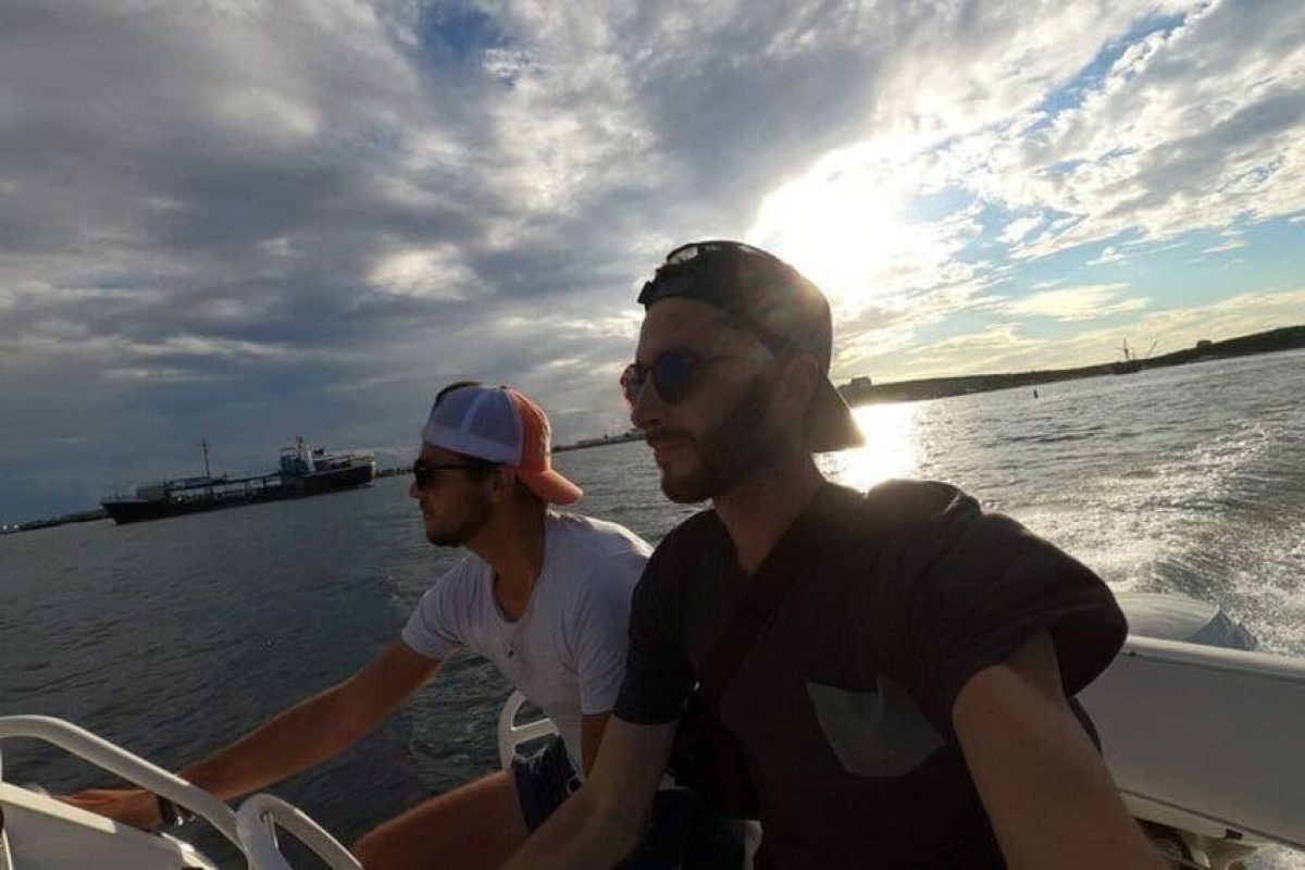 A30E6774-5D0D-4E43-8A19-5BFE526A1B8C