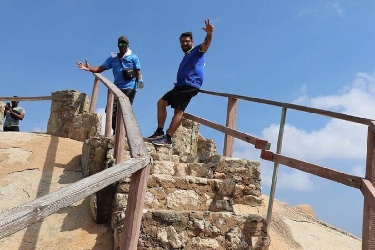 f8f73840-6f09-4940-aafe-e03f32f965bd